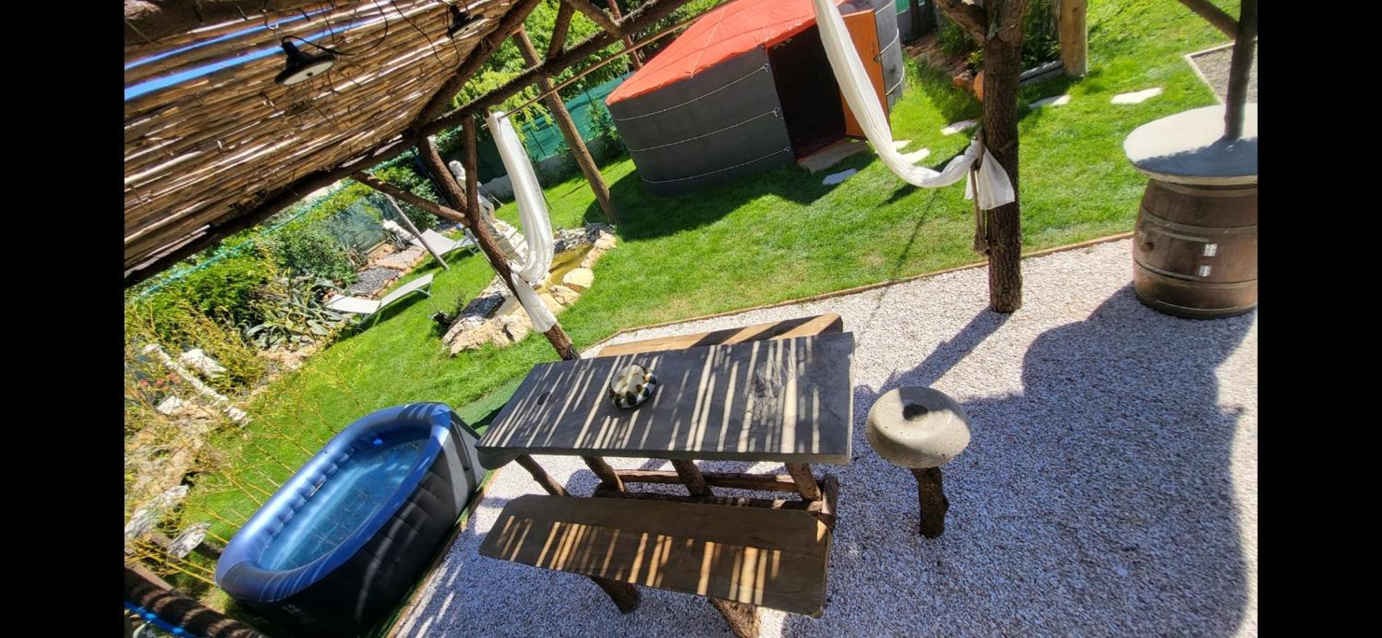 Luxury tent La Yourte